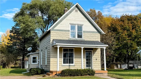 $224,400 | 324 Mead Street, Eau Claire, WI 54703
