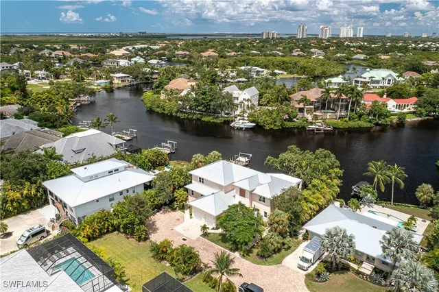 an aerial view of multiple house