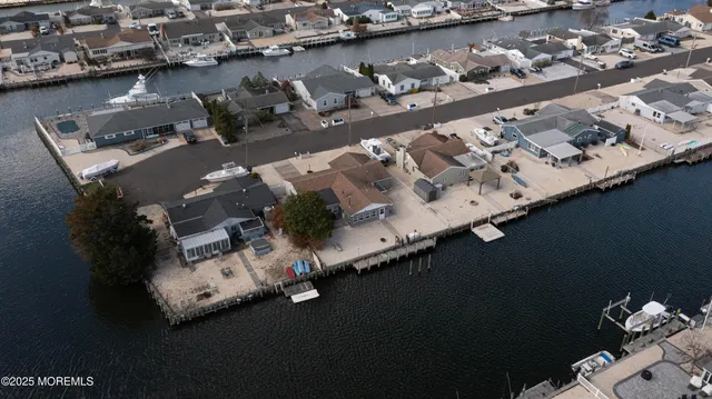 $699,900 | 21 Peg Leg Way, Waretown, NJ 08758