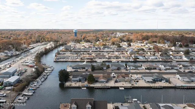 $699,900 | 21 Peg Leg Way, Waretown, NJ 08758