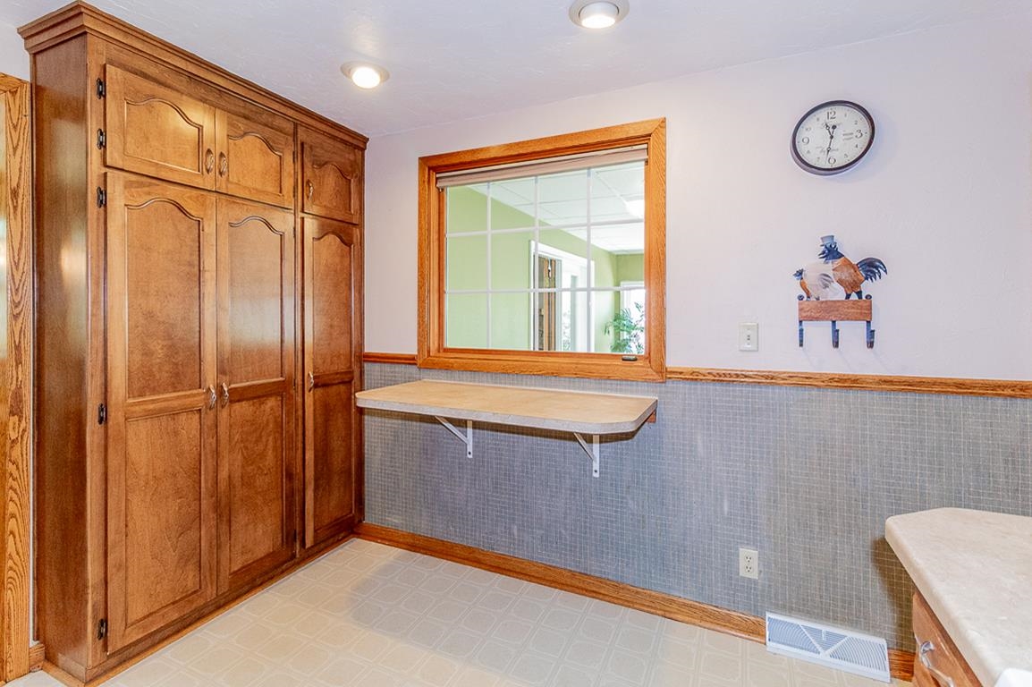 200 East Pershing Street Appleton, WI 54911 - Photo 6 of 65