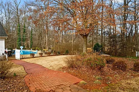 $875,000 | 6385 Burruss Mill Road, Cumming, GA 30041