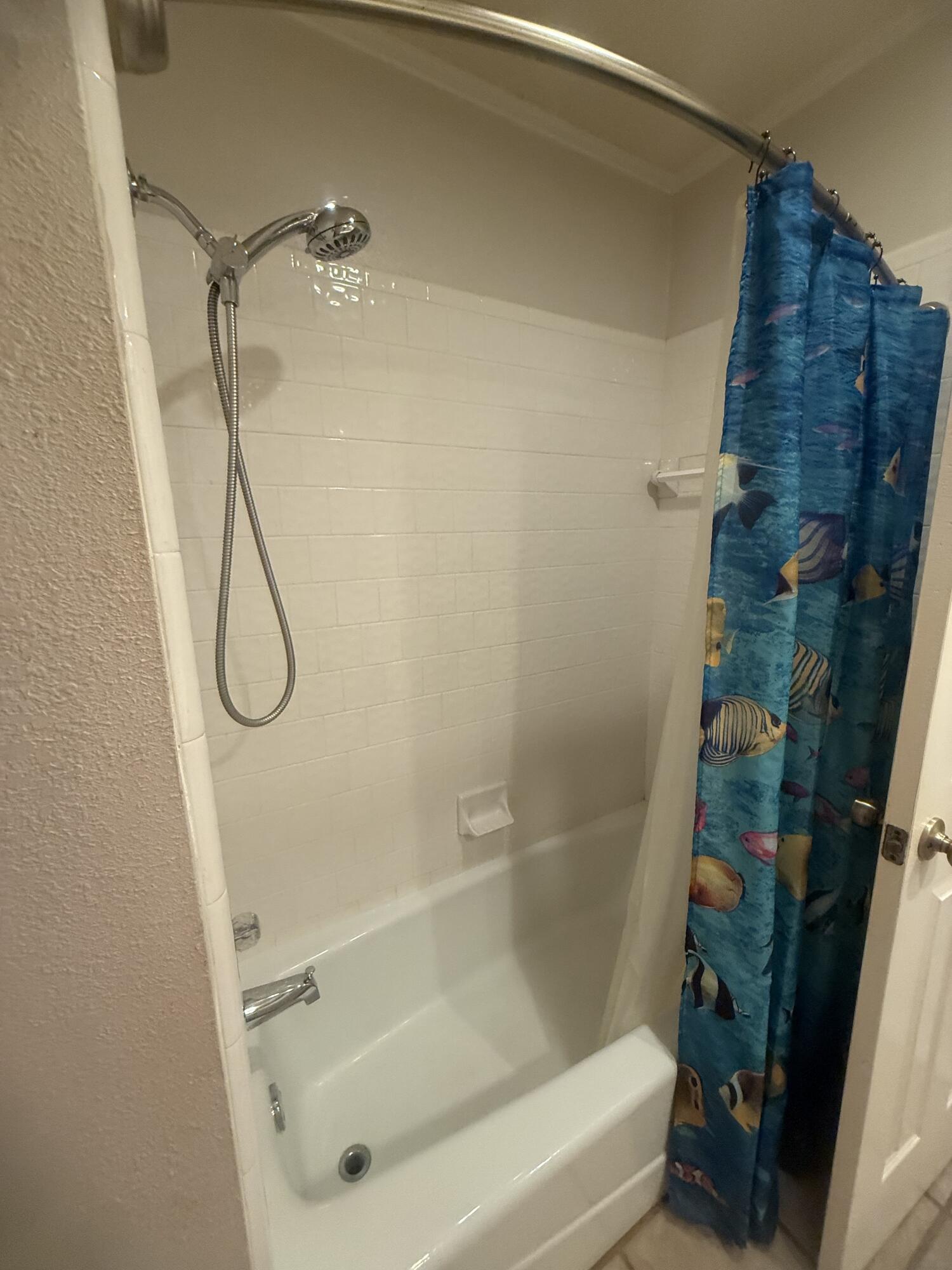 5527 94th Street Lubbock, TX 79424 - Photo 33 of 56 94th bathrm 2 view 2