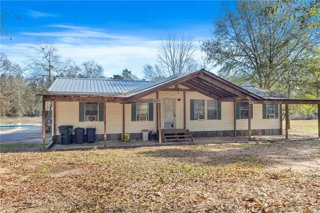 $200,000 | 308 Woody Road, Deridder, LA 70634