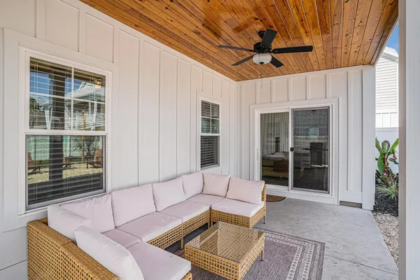 $720,000 | 454 Wilcox Avenue, Murrells Inlet, SC 29576