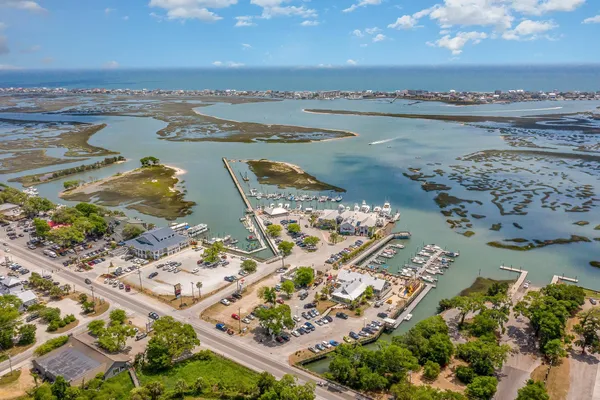 $720,000 | 454 Wilcox Avenue, Murrells Inlet, SC 29576