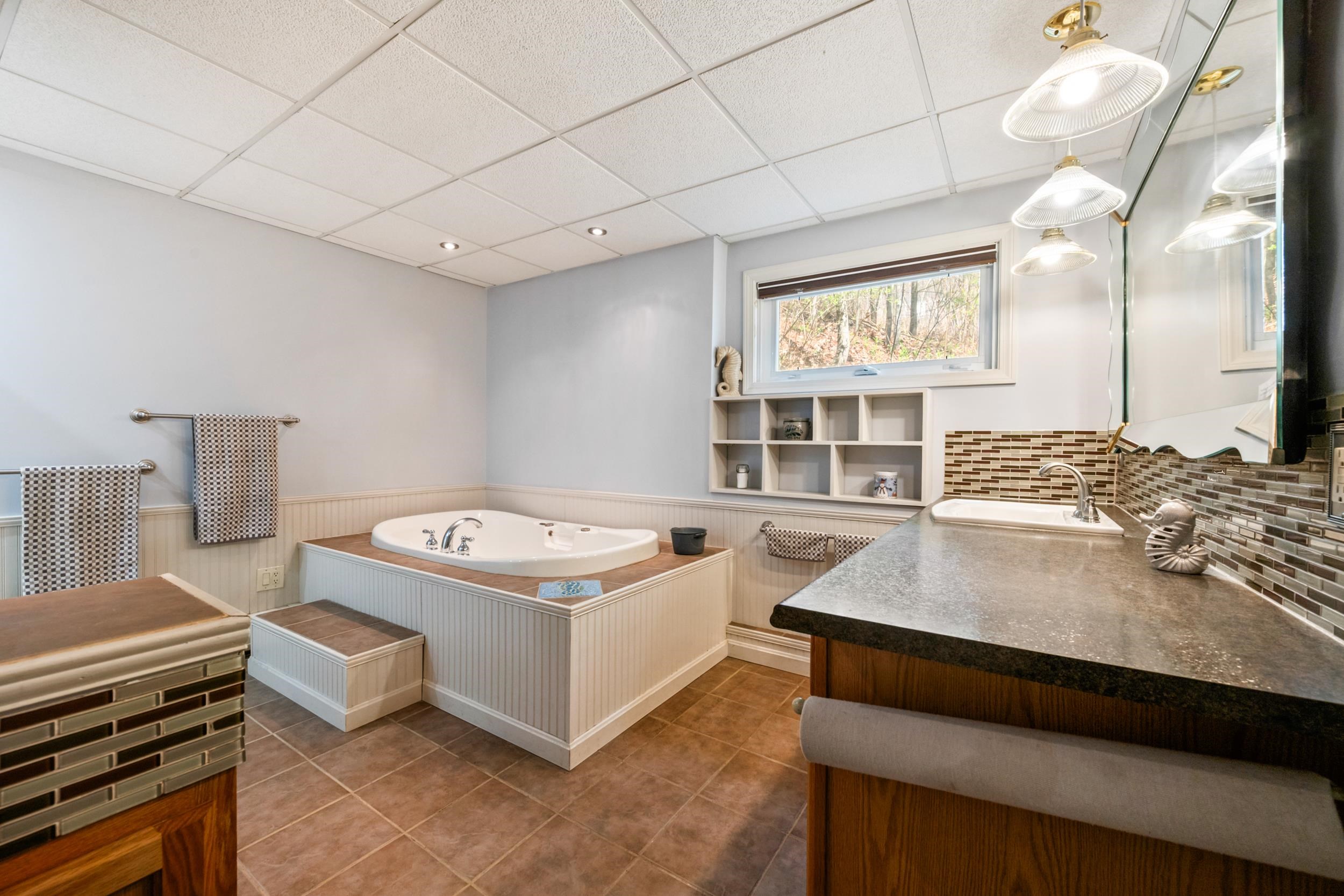 71 Summit Avenue Littleton, NH 03561 - Photo 17 of 37 Gallery Image 17