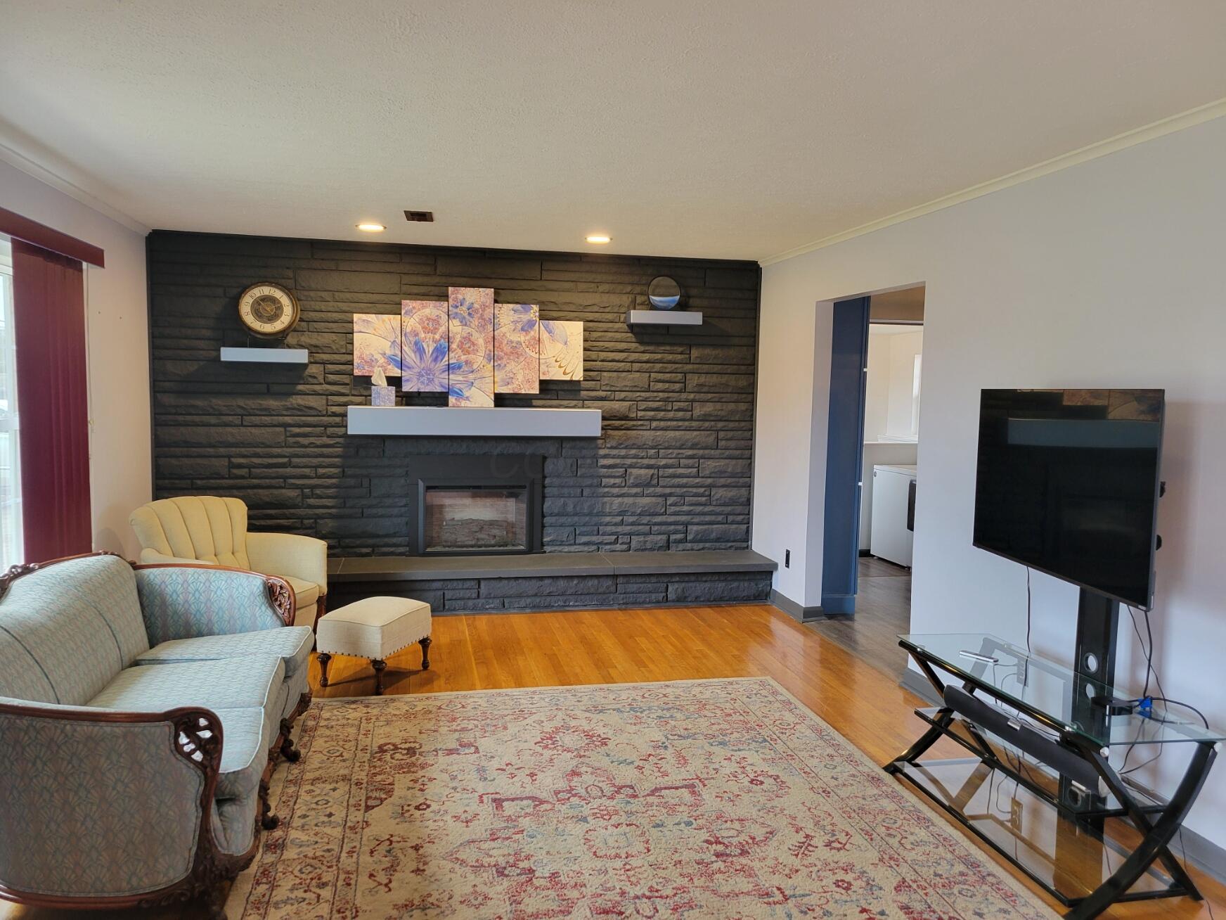375 Galloway Road Galloway, OH 43119 - Photo 5 of 43 20250130_135219