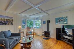 15 Snow Road Boothbay Harbor, ME 04538 - Photo 8 of 46 Living Area