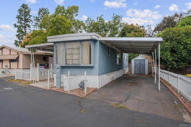 a view of a house with a outdoor space