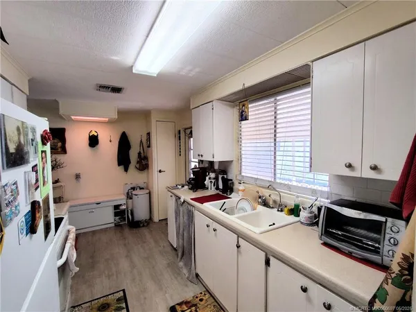 $129,995 | 195 Southeast Trafalgar Terrace, Stuart, FL 34994