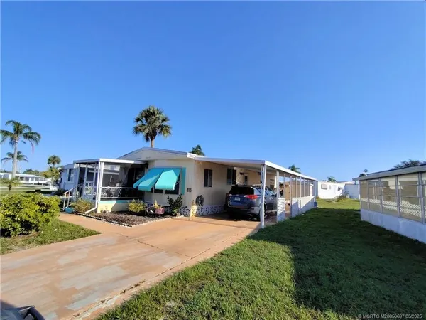 $129,995 | 195 Southeast Trafalgar Terrace, Stuart, FL 34994