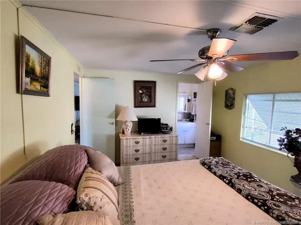 $129,995 | 195 Southeast Trafalgar Terrace, Stuart, FL 34994