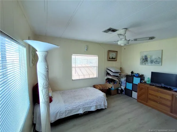 $129,995 | 195 Southeast Trafalgar Terrace, Stuart, FL 34994