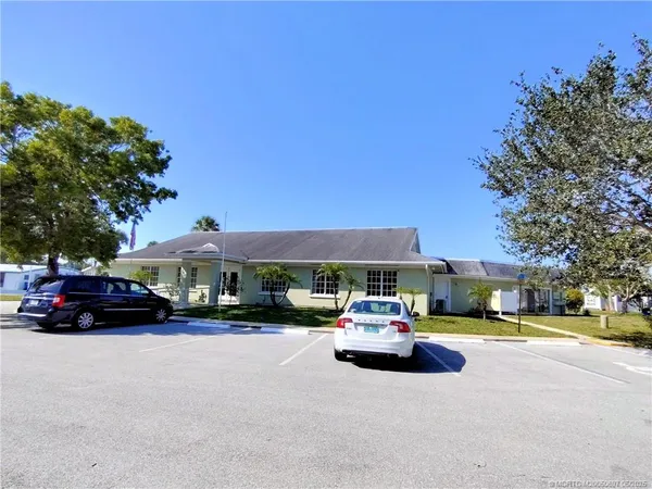 $129,995 | 195 Southeast Trafalgar Terrace, Stuart, FL 34994