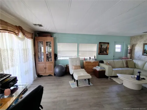 $129,995 | 195 Southeast Trafalgar Terrace, Stuart, FL 34994