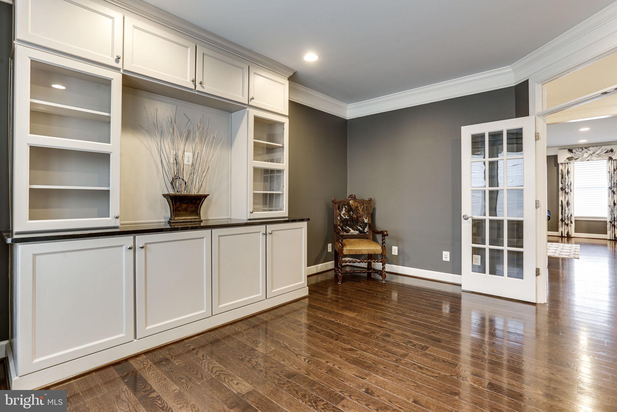 1303 Scotts Run Road McLean, VA 22102 - Photo 30 of 113 Gallery Image 30