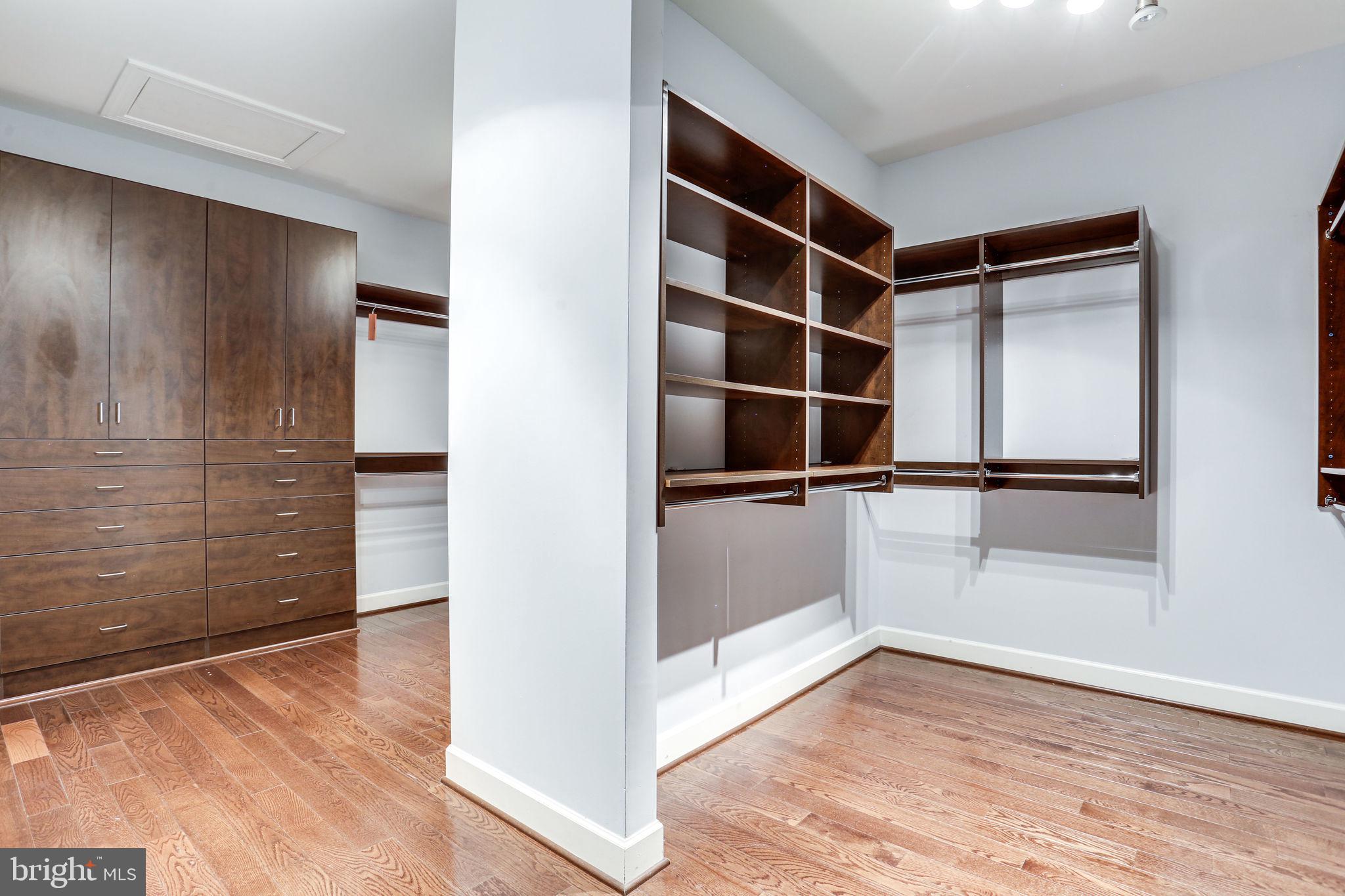 1303 Scotts Run Road McLean, VA 22102 - Photo 66 of 113 Gallery Image 66