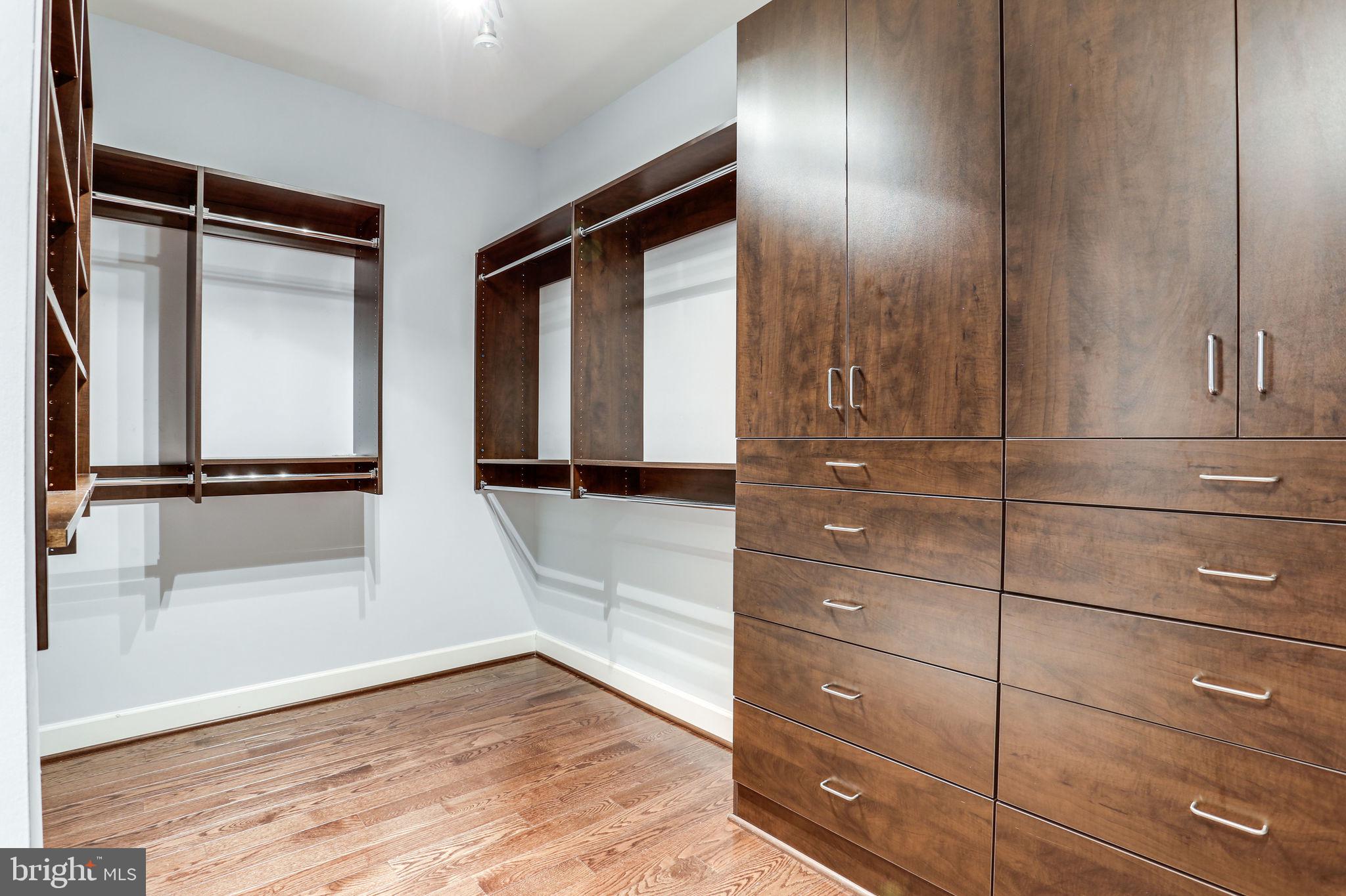 1303 Scotts Run Road McLean, VA 22102 - Photo 67 of 113 Gallery Image 67