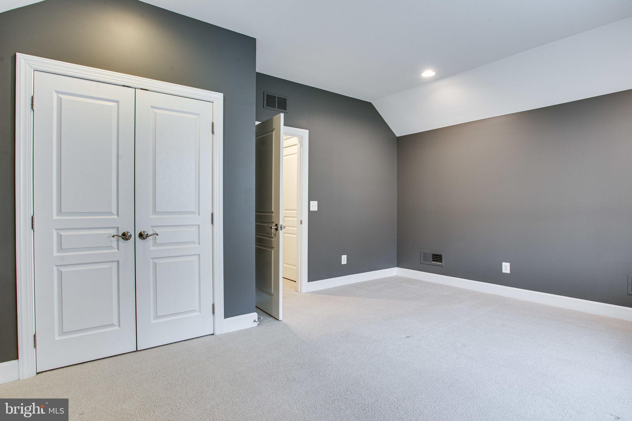 1303 Scotts Run Road McLean, VA 22102 - Photo 85 of 113 Gallery Image 85
