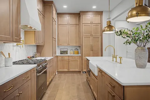 $1,879,900 | 713 South 12th Street, Nashville, TN 37206