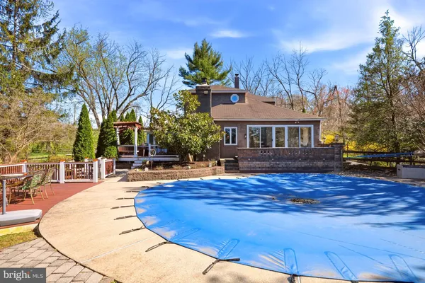 $925,000 | 916 General Howe Drive, West Chester, PA 19382
