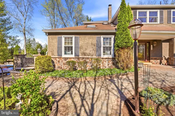 $925,000 | 916 General Howe Drive, West Chester, PA 19382