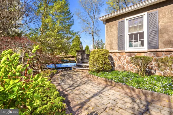 $925,000 | 916 General Howe Drive, West Chester, PA 19382