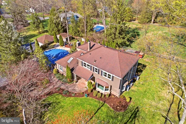 $925,000 | 916 General Howe Drive, West Chester, PA 19382