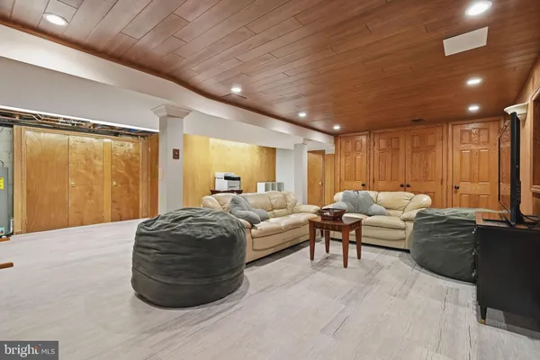 $925,000 | 916 General Howe Drive, West Chester, PA 19382