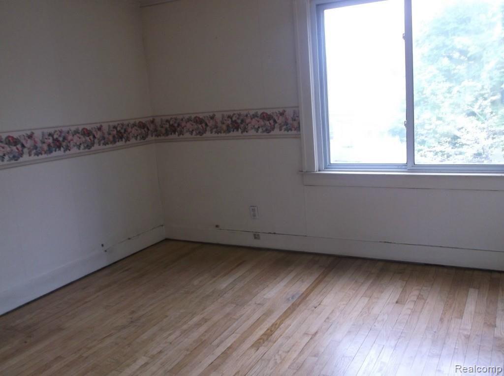 16 Forest Street River Rouge, MI 48218 - Photo 10 of 12 DSCF6587.jpg