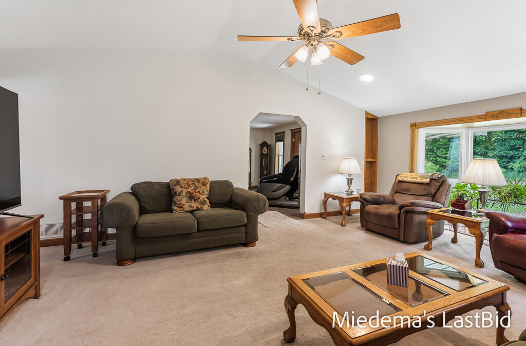 12915 Cassidy Road Bellevue, MI 49021 - Photo 73 of 128 12915CassidyRd-76LoRes