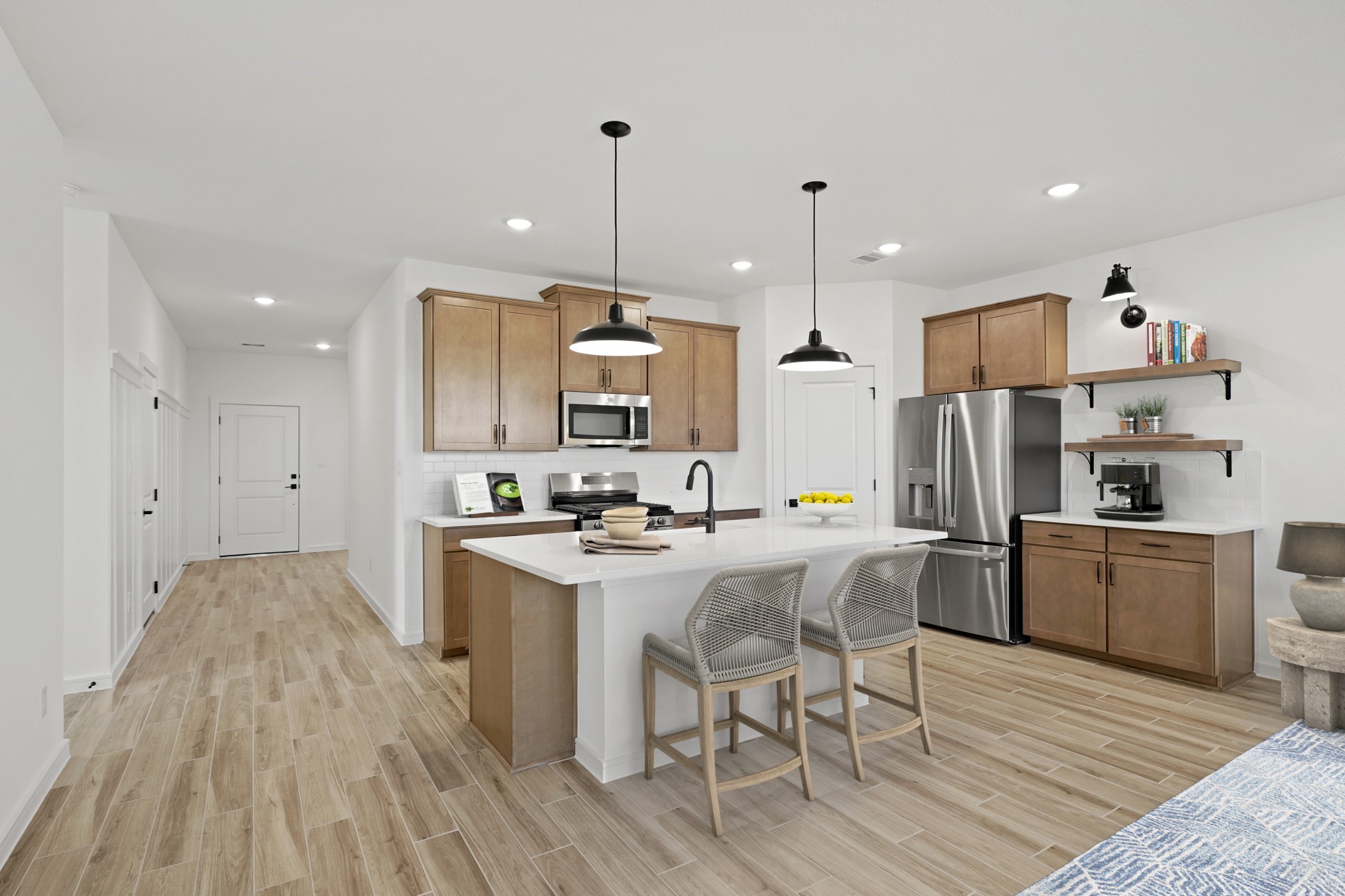 2903 Silver Frst Street Angleton, TX 77515 - Photo 5 of 27 Stylish island kitchen (*Photo not of actual home and used for illustration purposes only.)