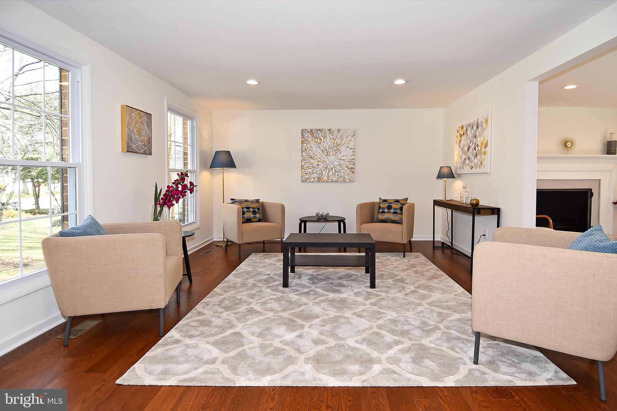 503 Burning Tree Circle Arnold, MD 21012 - Photo 2 of 39 Living room