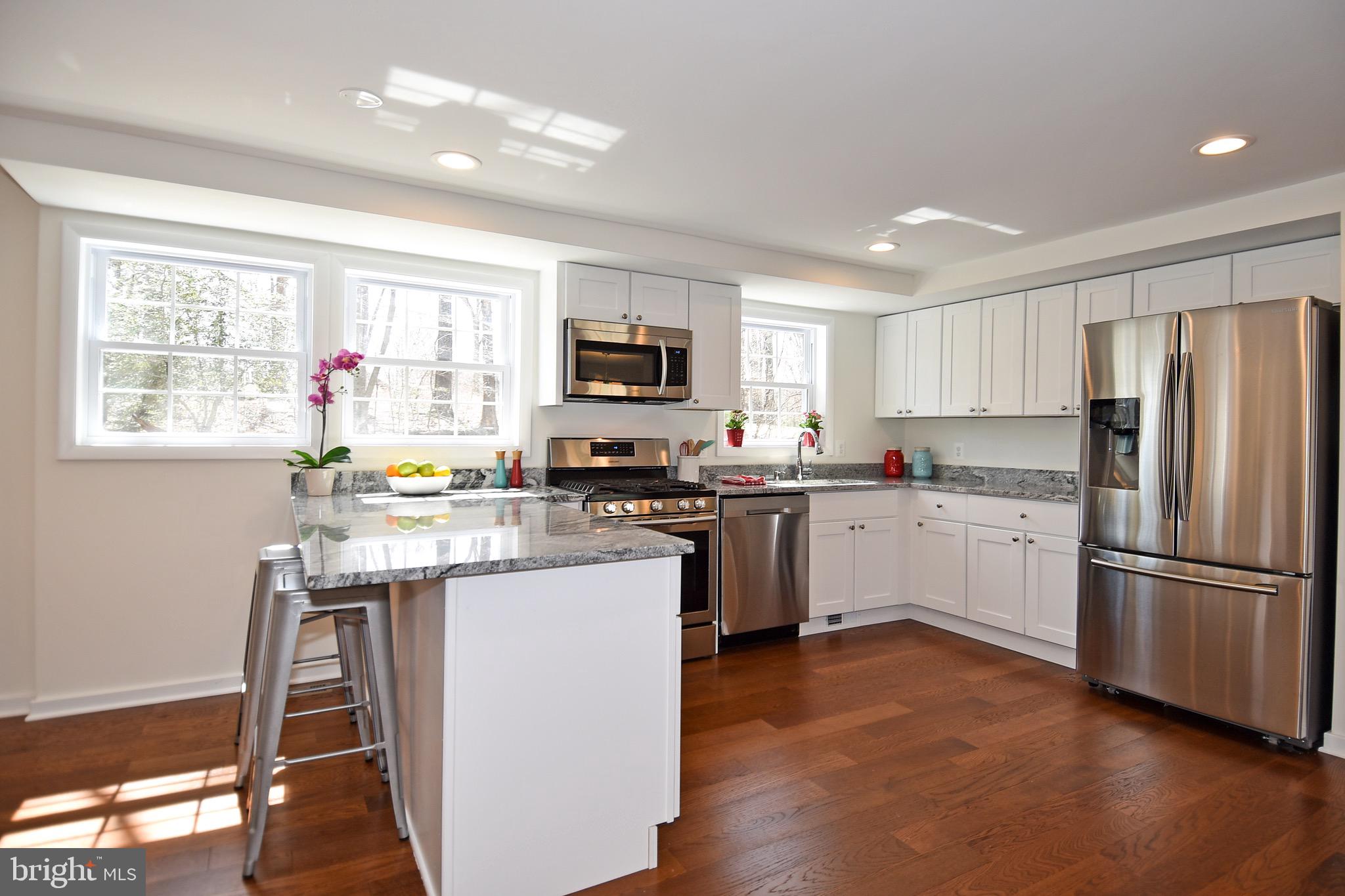 503 Burning Tree Circle Arnold, MD 21012 - Photo 15 of 39 Large kitchen with peninsula.