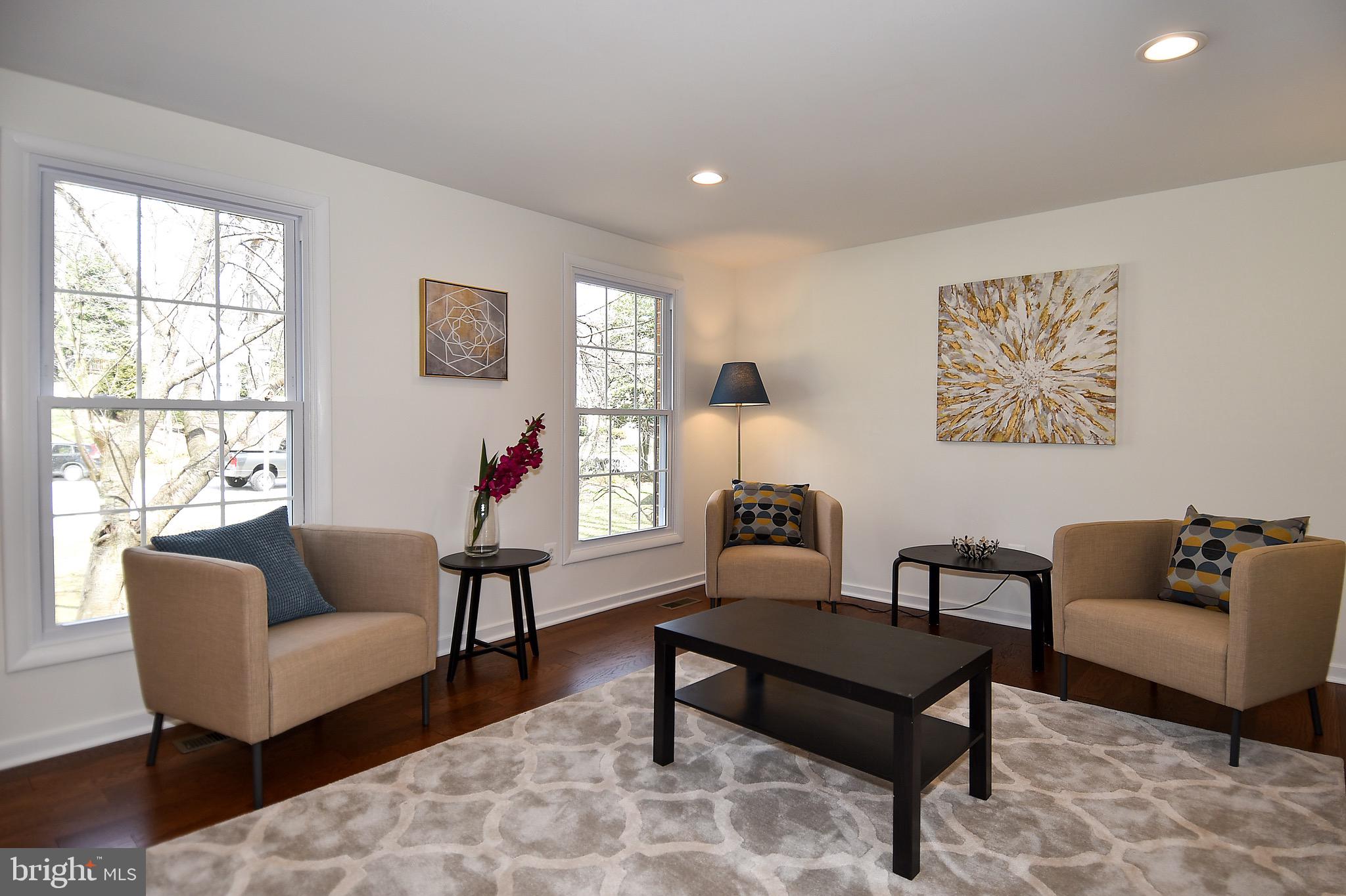 503 Burning Tree Circle Arnold, MD 21012 - Photo 3 of 39 Living room