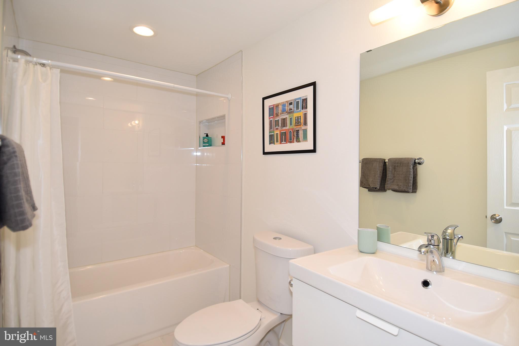 503 Burning Tree Circle Arnold, MD 21012 - Photo 30 of 39 Shared bath #1 - 2nd floor