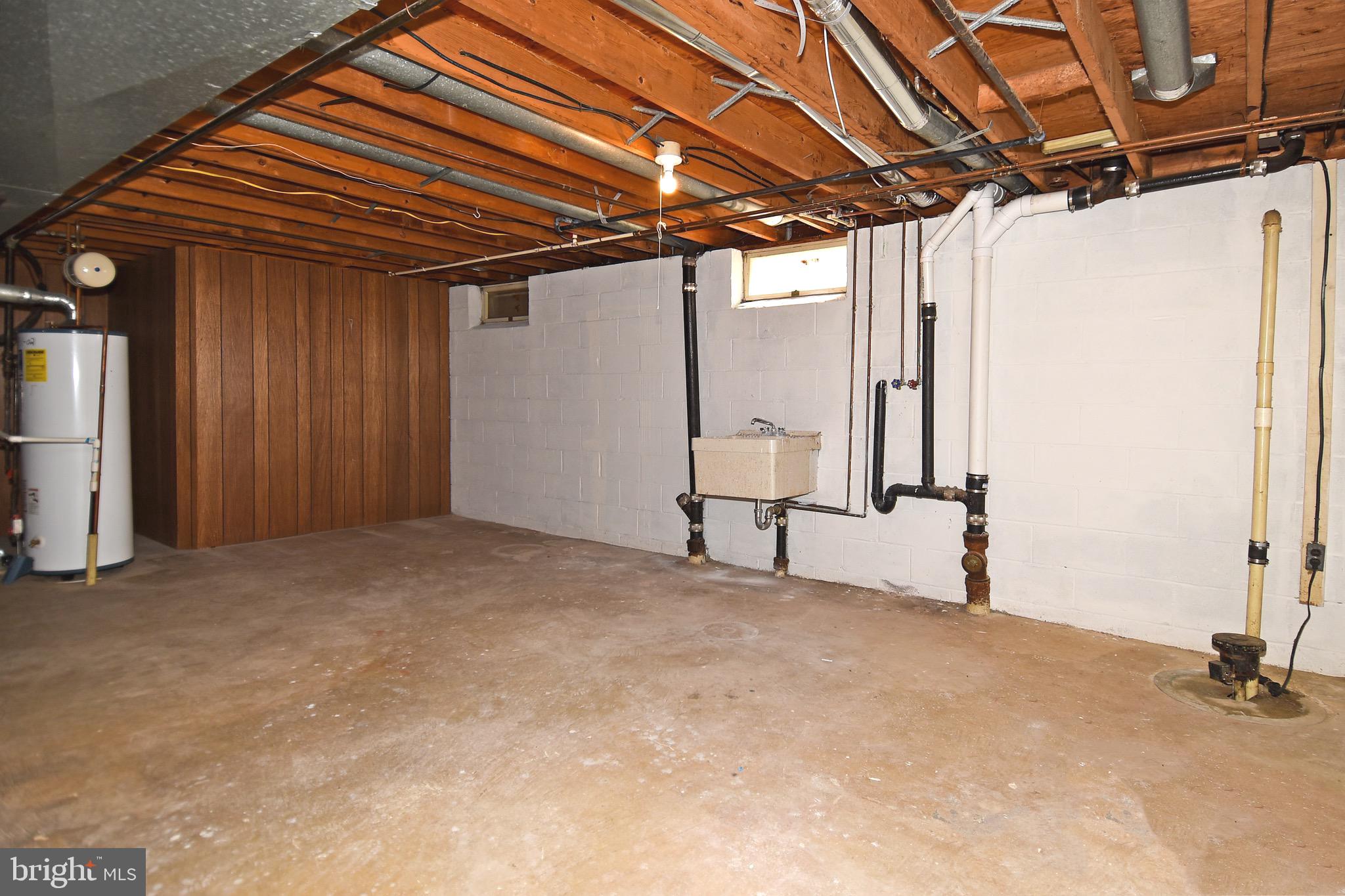 503 Burning Tree Circle Arnold, MD 21012 - Photo 38 of 39 Ample storage