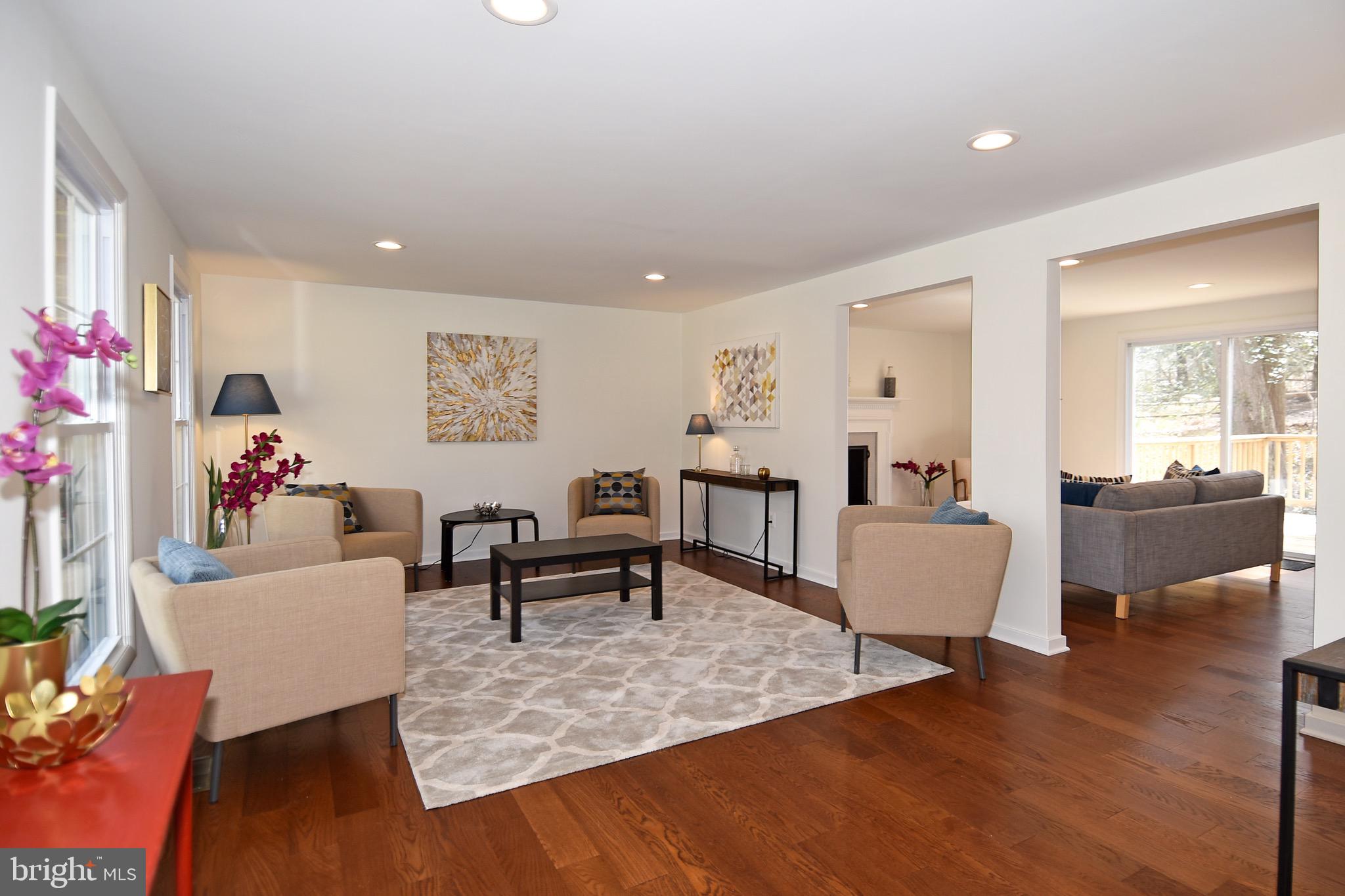 503 Burning Tree Circle Arnold, MD 21012 - Photo 5 of 39 Living room