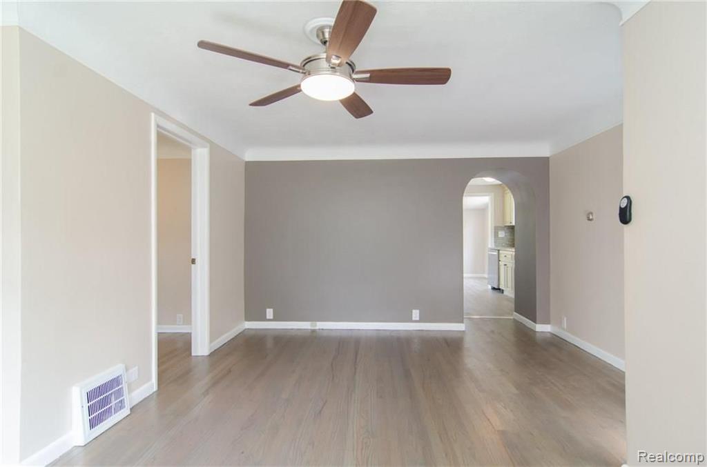 3550 Woodcrest Road Rochester Hills, MI 48309 - Photo 25 of 51