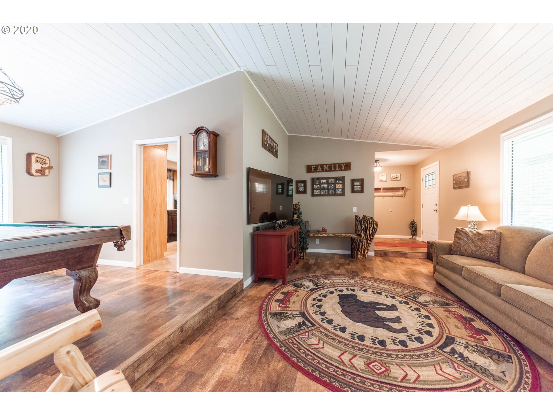 88142 Keola Lane Springfield, OR 97478 - Photo 3 of 32 Gallery Image 3