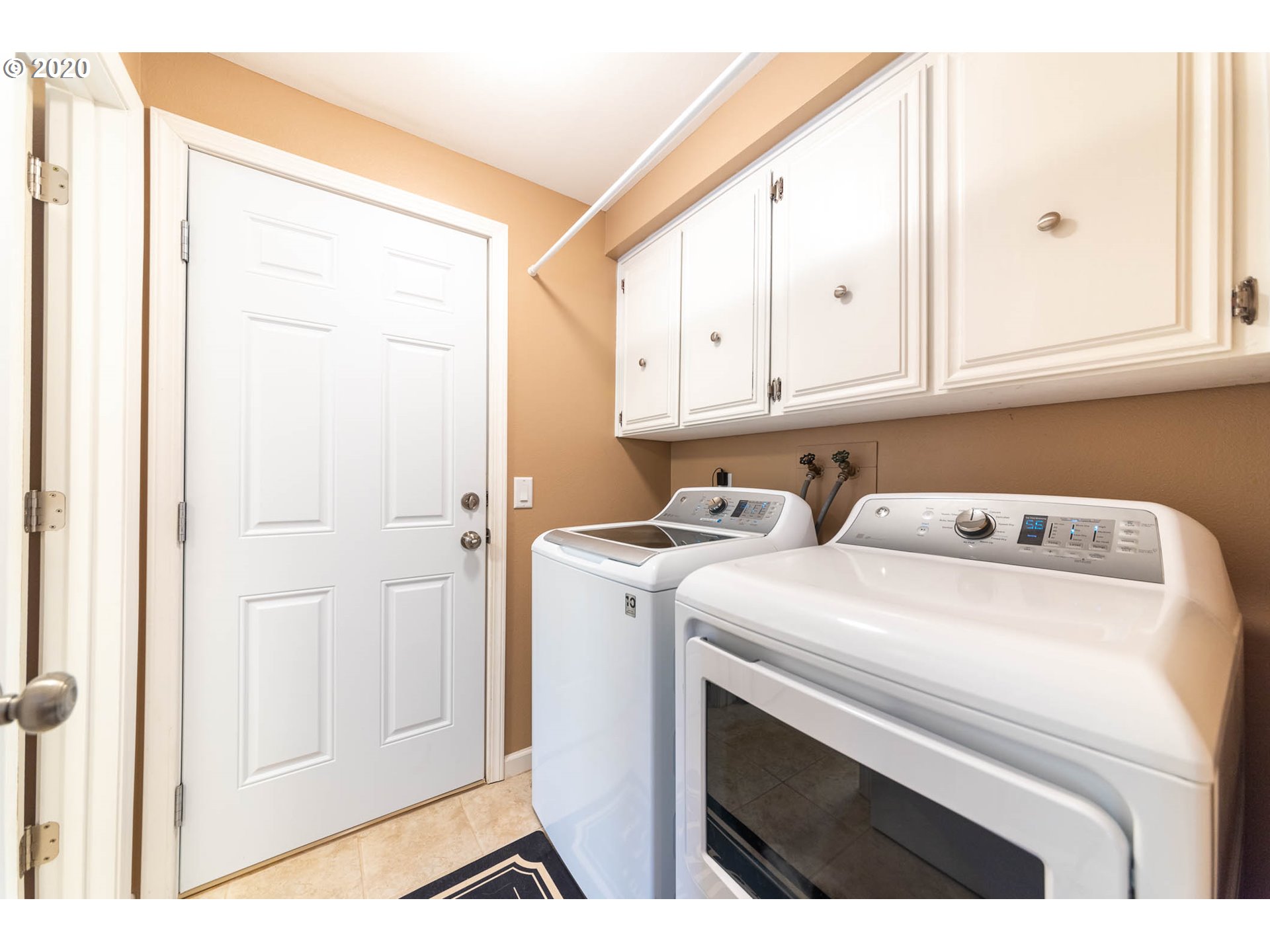 88142 Keola Lane Springfield, OR 97478 - Photo 21 of 32 Gallery Image 21