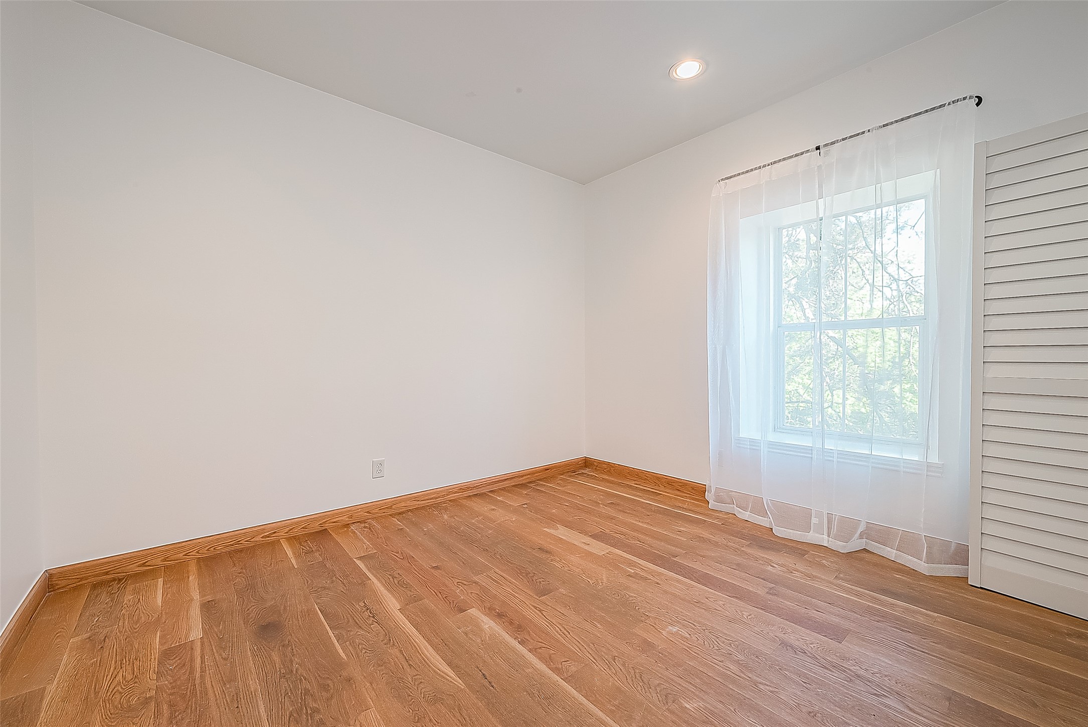 161 Sage Road Houston, TX 77056 - Photo 20 of 36