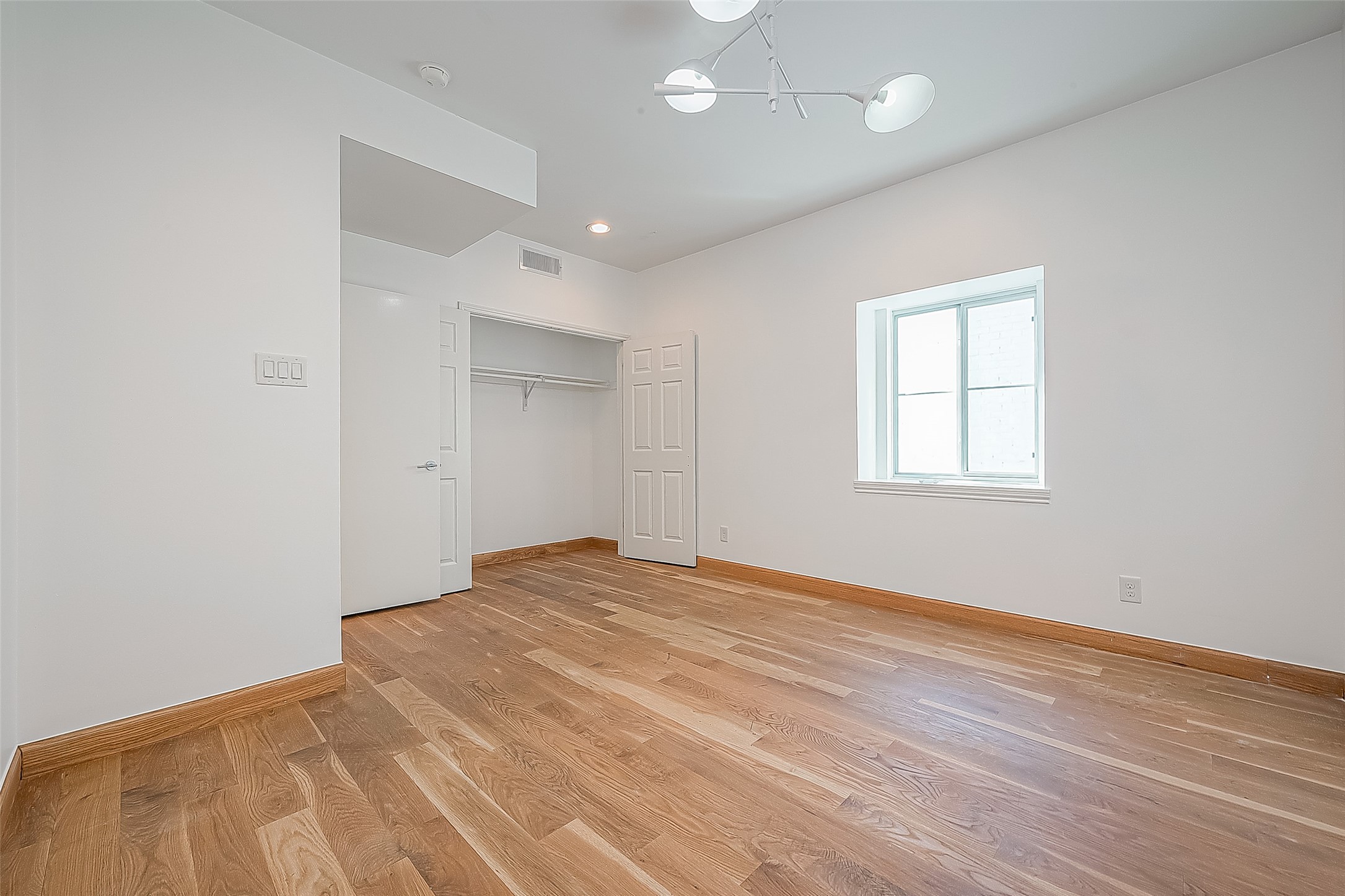 161 Sage Road Houston, TX 77056 - Photo 23 of 36