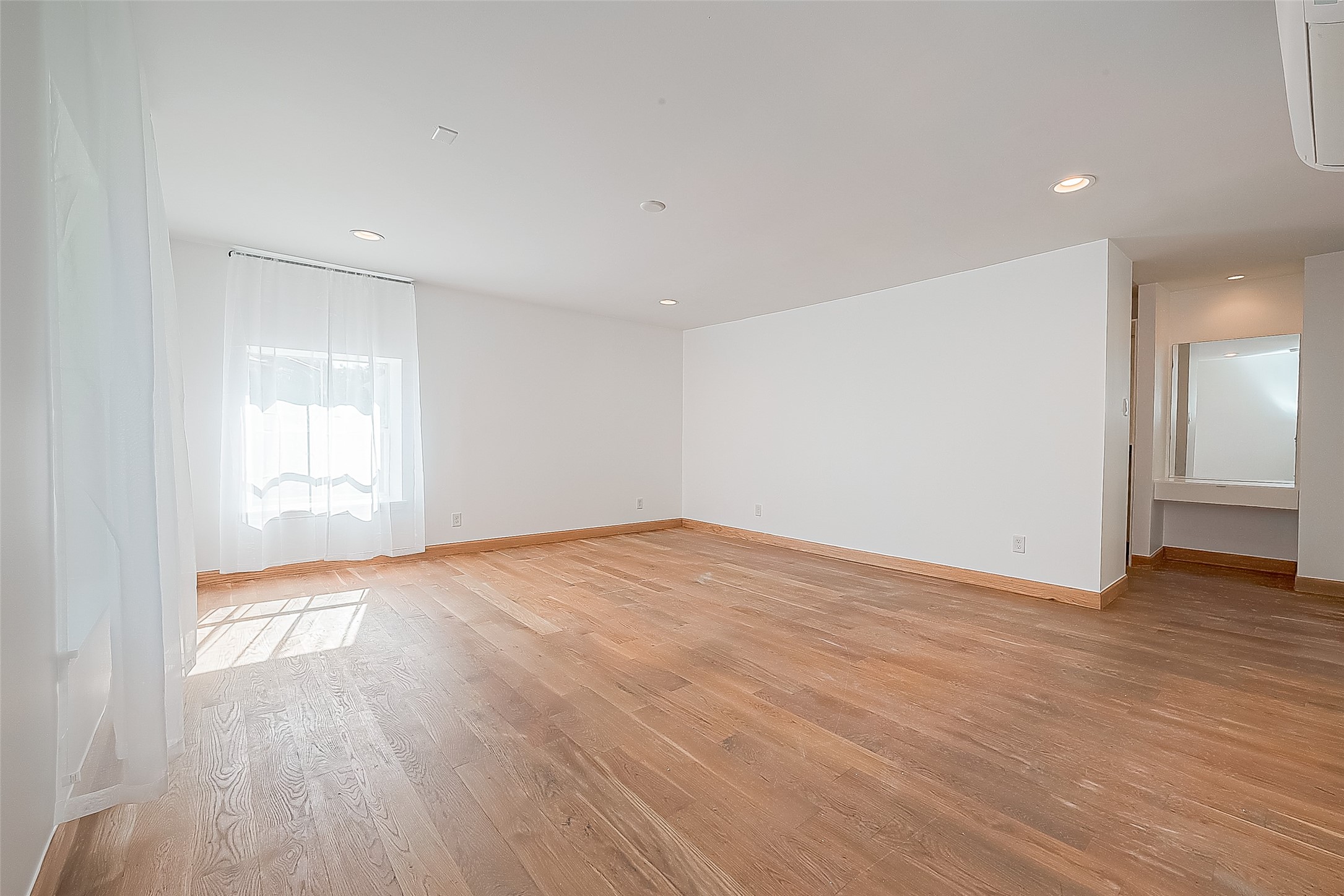 161 Sage Road Houston, TX 77056 - Photo 29 of 36