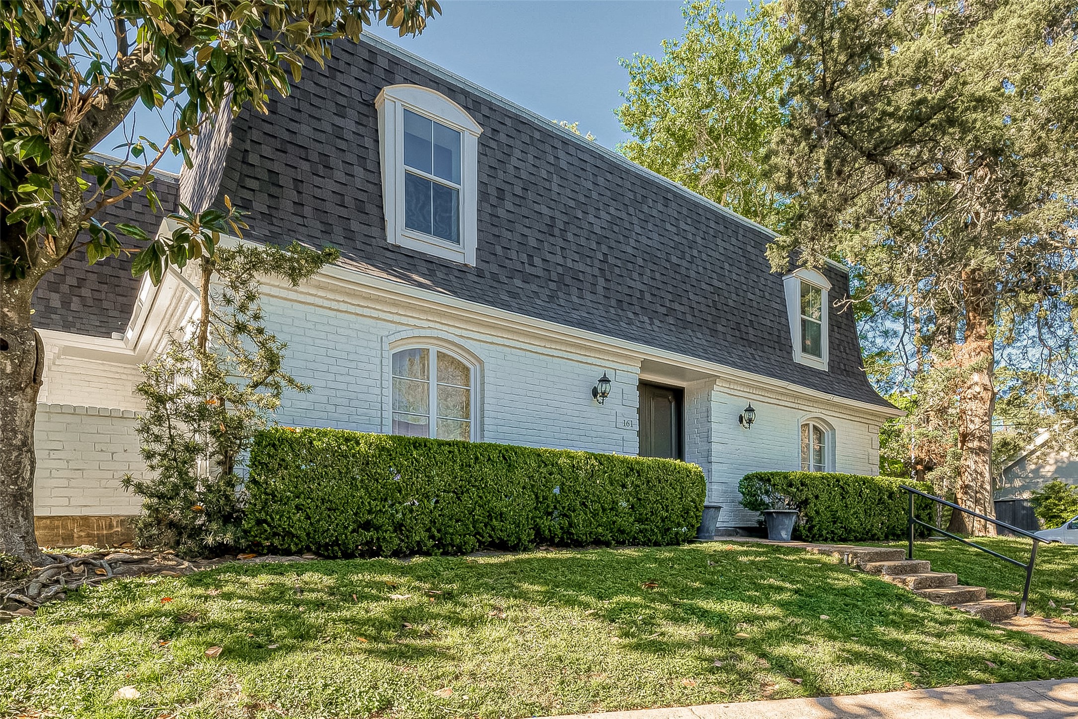 161 Sage Road Houston, TX 77056 - Photo 3 of 36