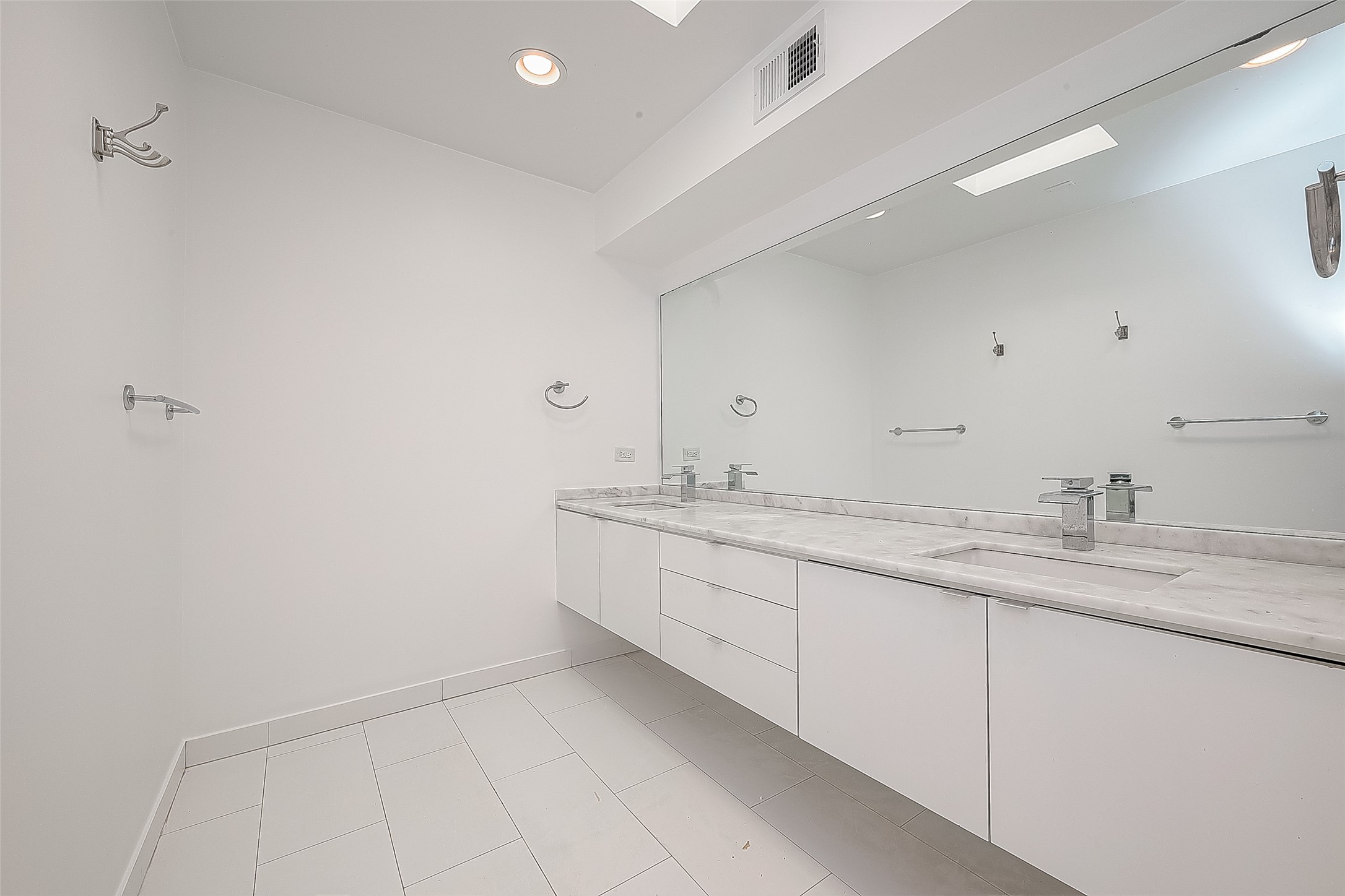 161 Sage Road Houston, TX 77056 - Photo 31 of 36