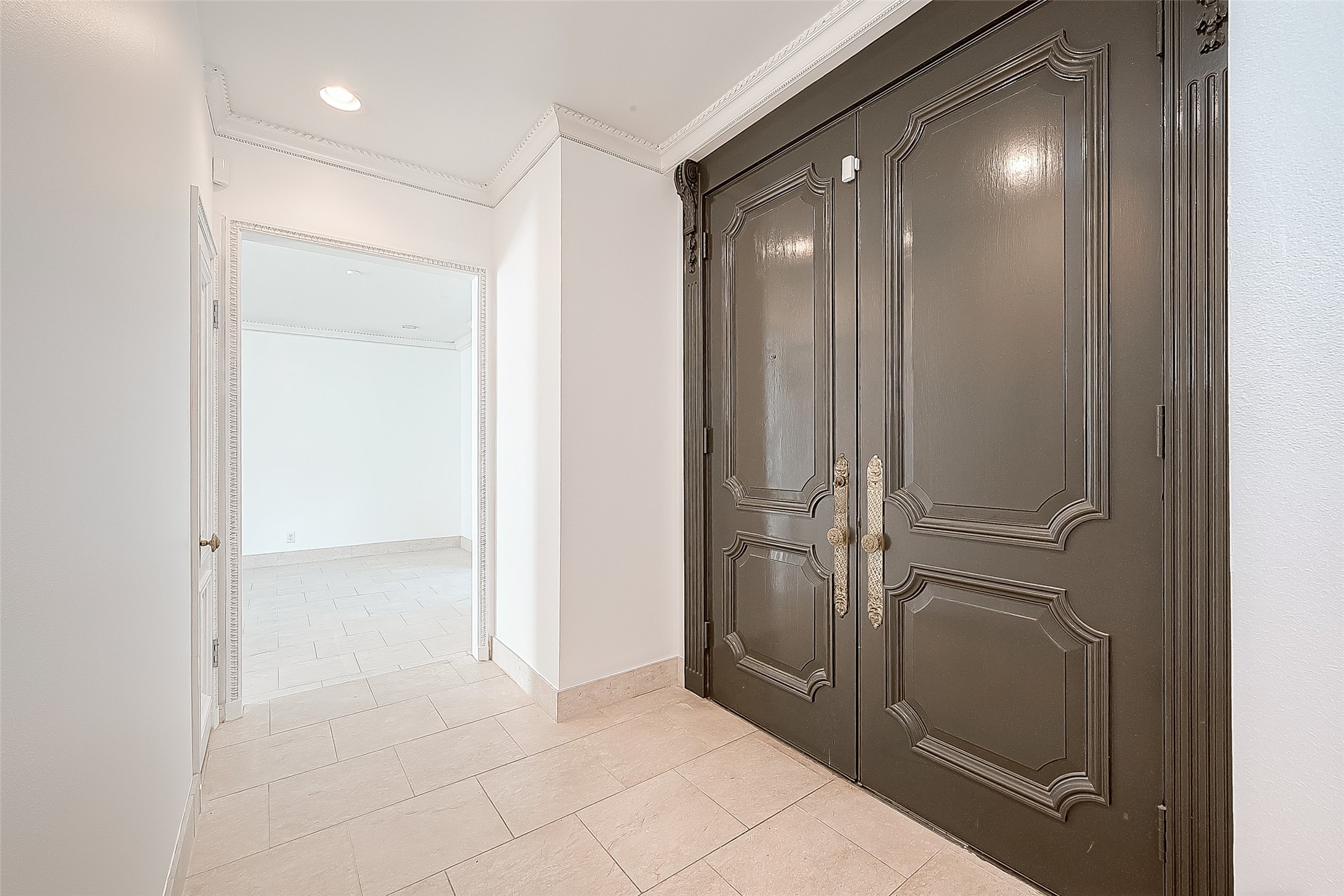 161 Sage Road Houston, TX 77056 - Photo 5 of 36