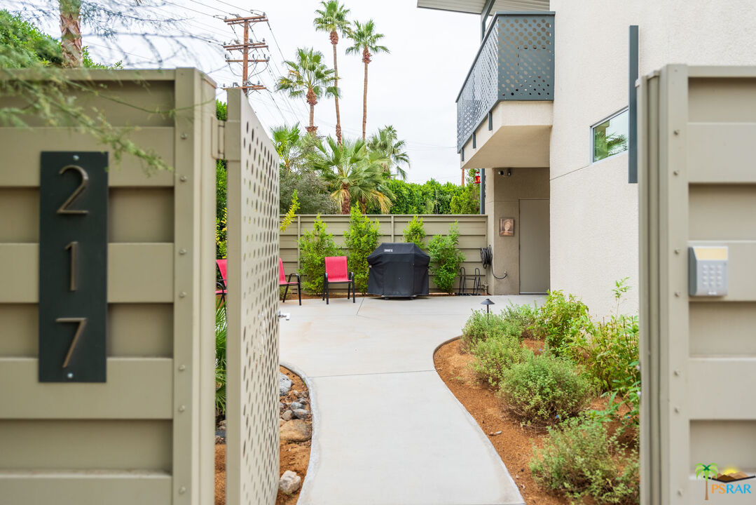217 The River Palm Springs, CA 92262 - Photo 16 of 37 Gallery Image 16