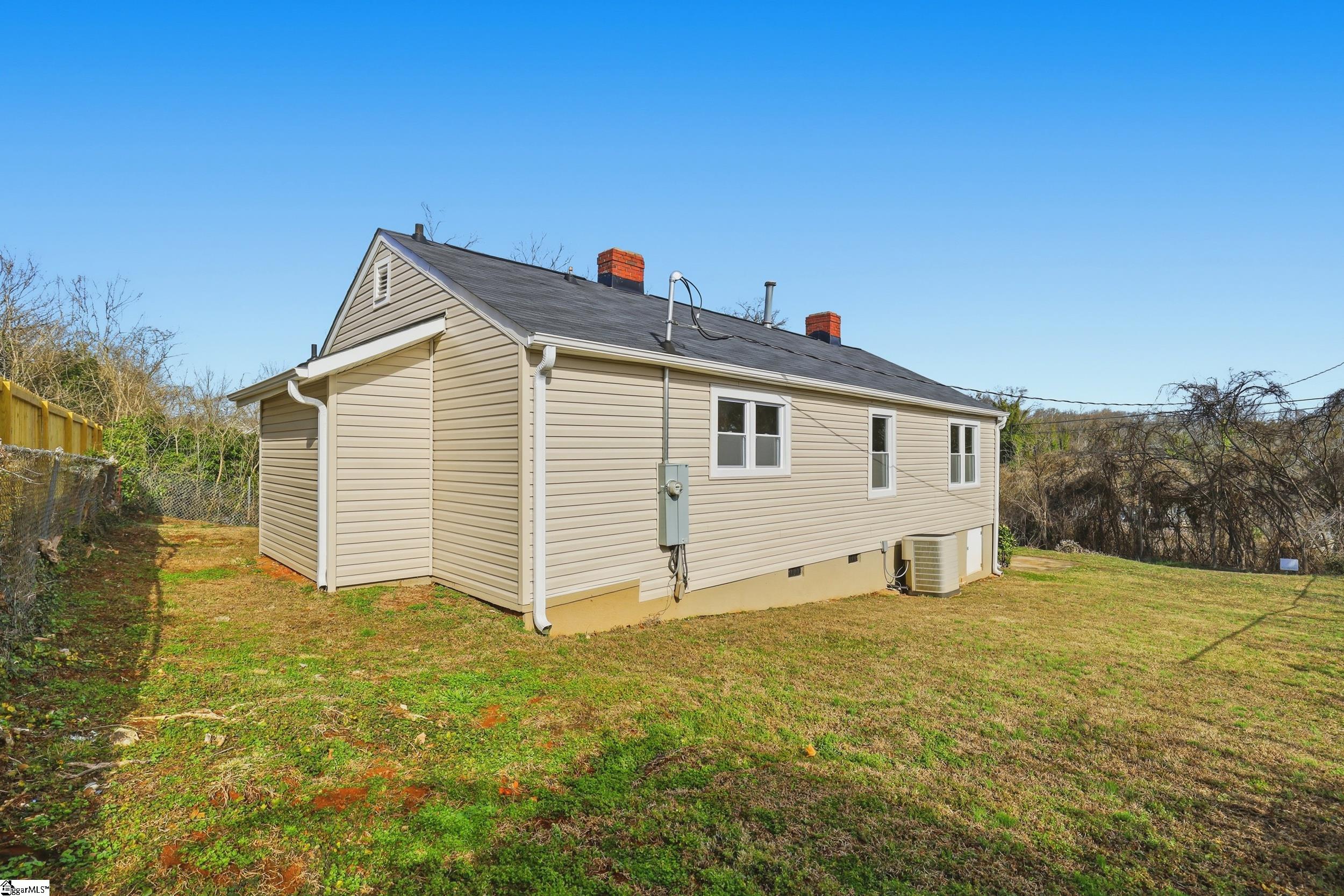 8 Cotton Street Greenville, SC 29609 - Photo 13 of 28